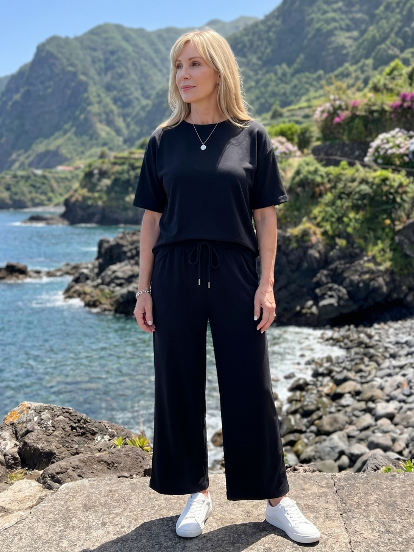 Wihel - Lightweight Short Sleeve Drawstring Waist And Straight Leg Pants Set