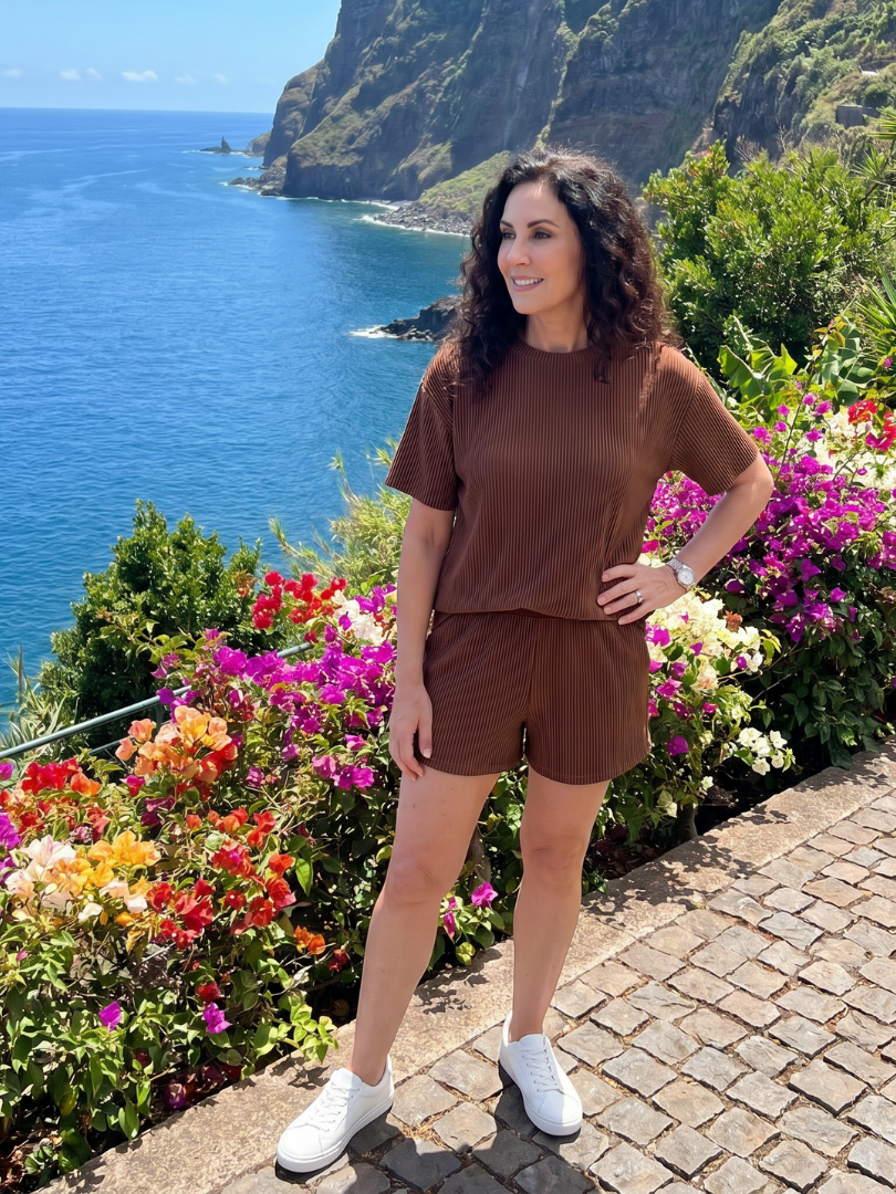 Bella - Comfortable Short Sleeve Crew Neck Relaxed Fit Set