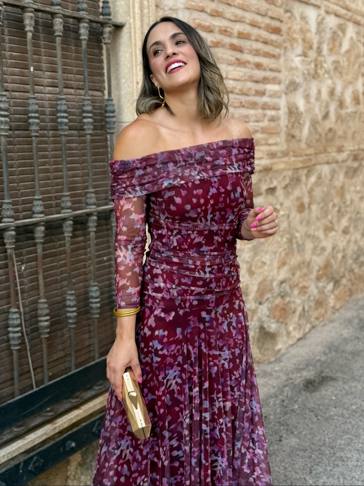 Vera - Elegant Midi Dress